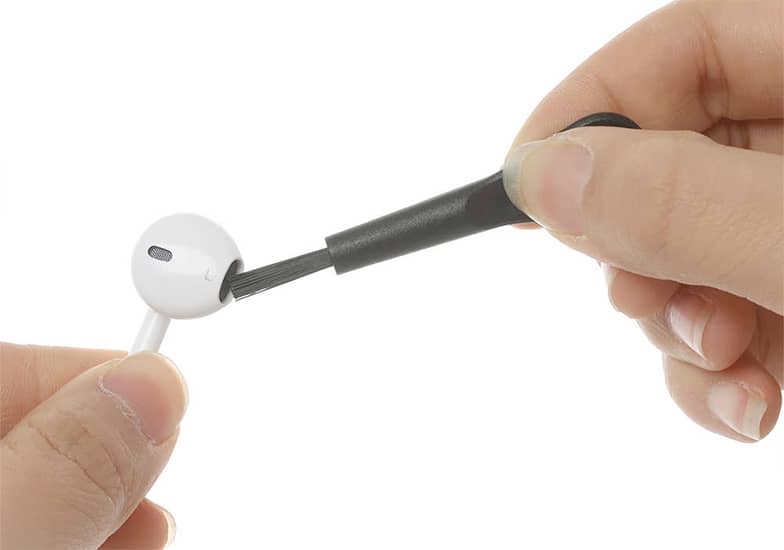 clean airpods mic